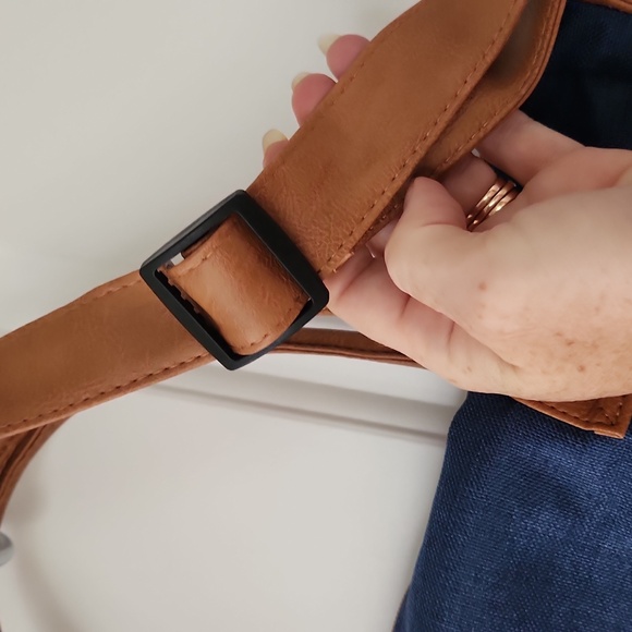 Tote bag with shoulder strap and handles - Picture 4 of 5